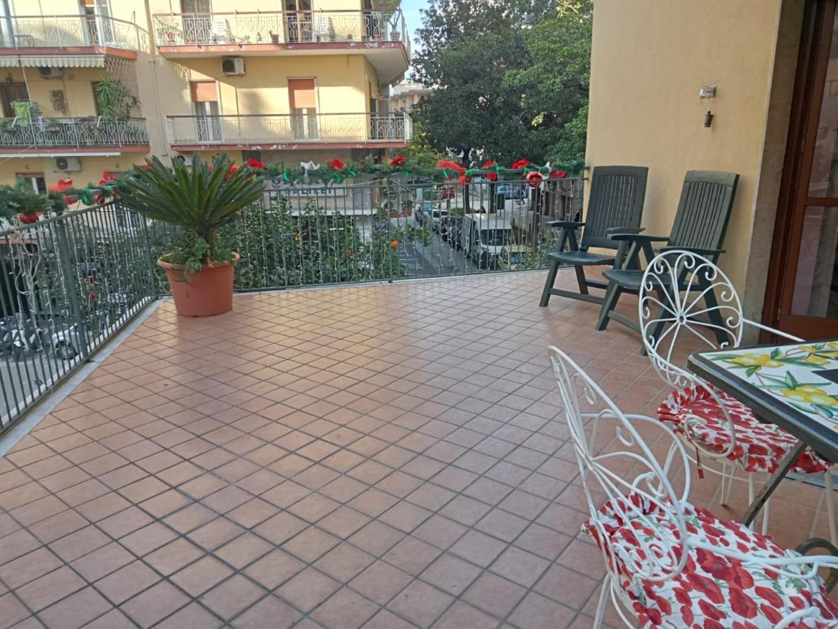 La Terrazza Di Monica & Teresa Portici Exterior foto