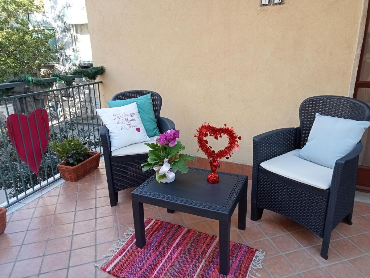 La Terrazza Di Monica & Teresa Portici Exterior foto