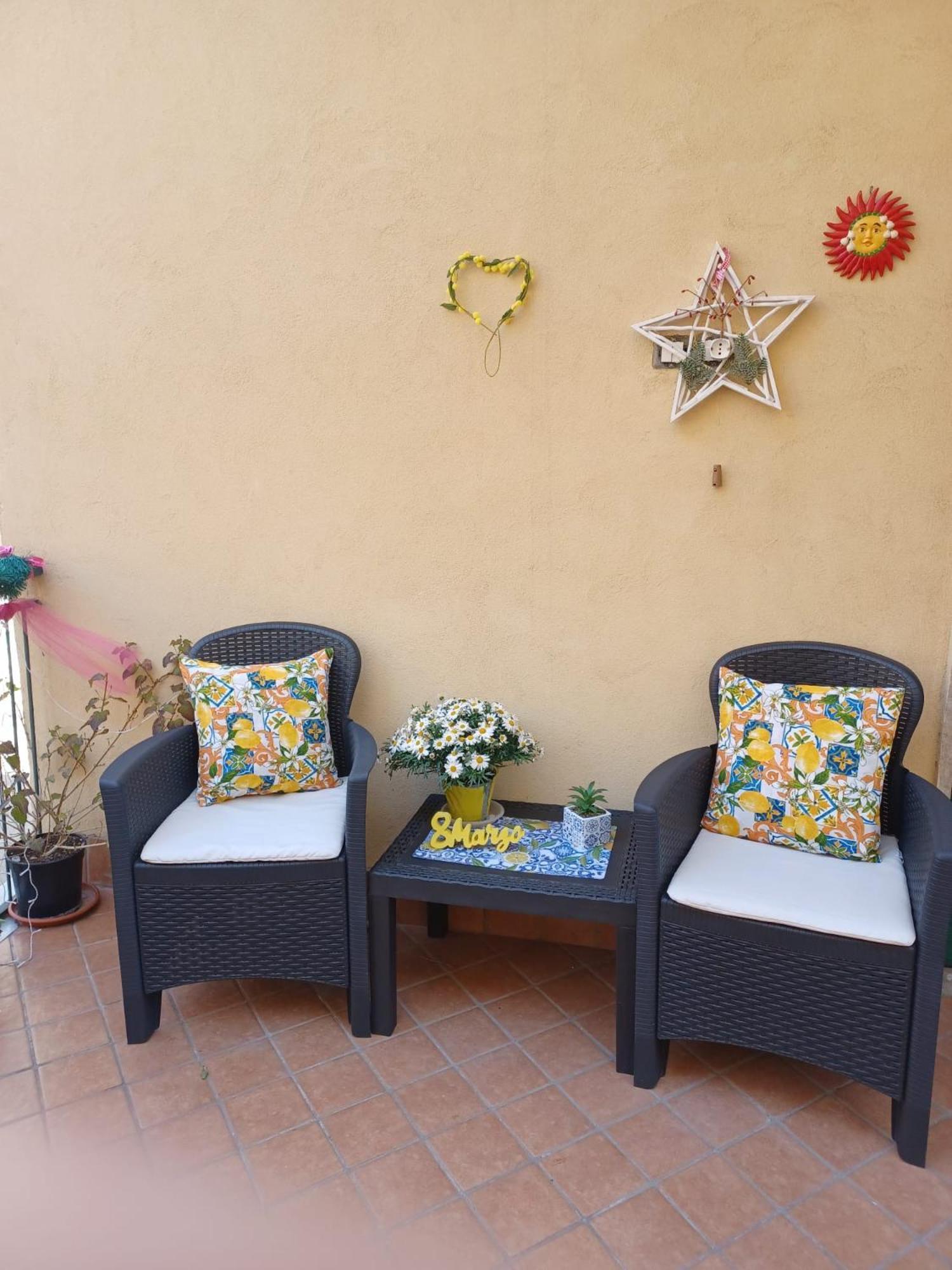 La Terrazza Di Monica & Teresa Portici Exterior foto