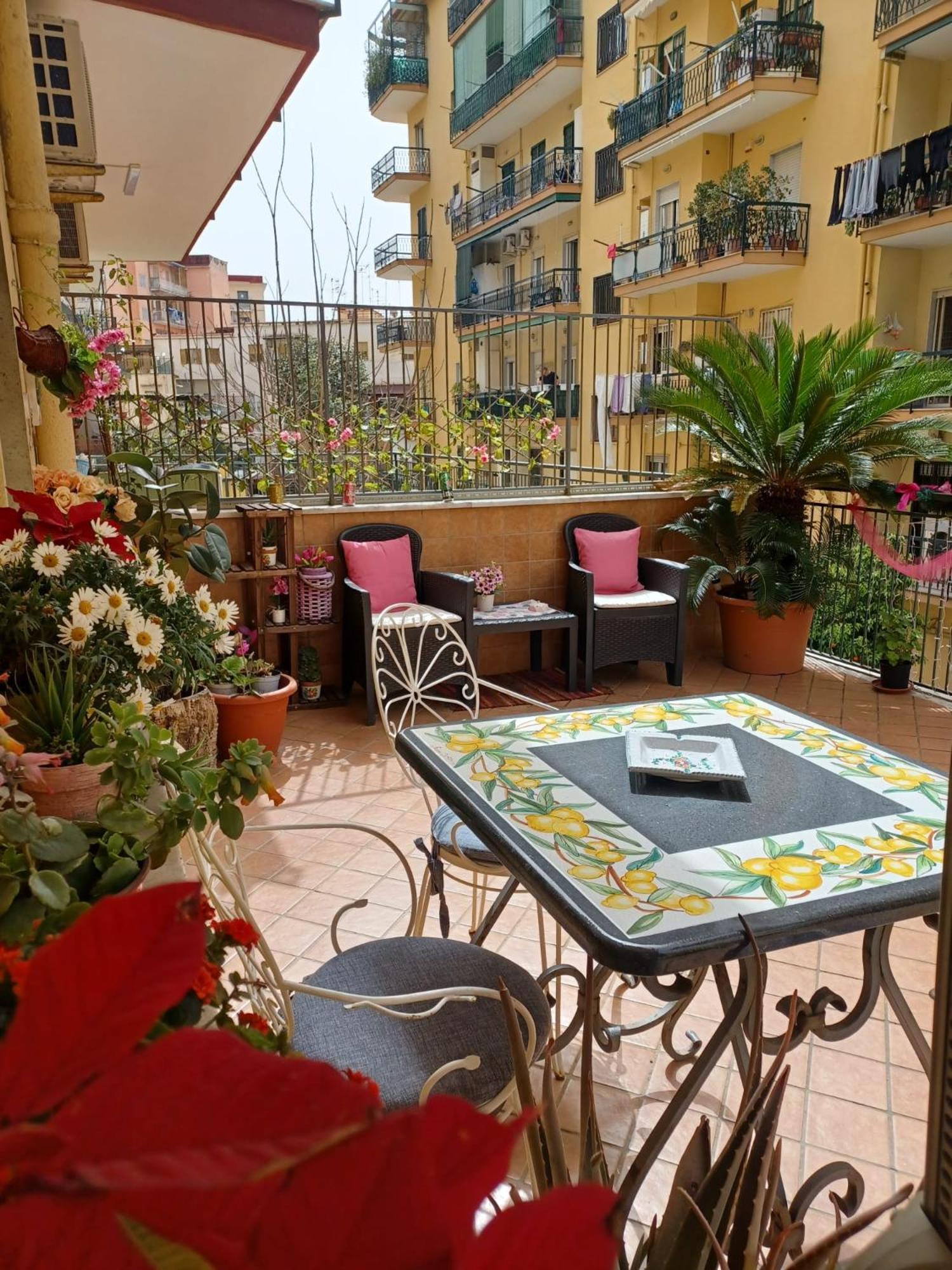 La Terrazza Di Monica & Teresa Portici Exterior foto